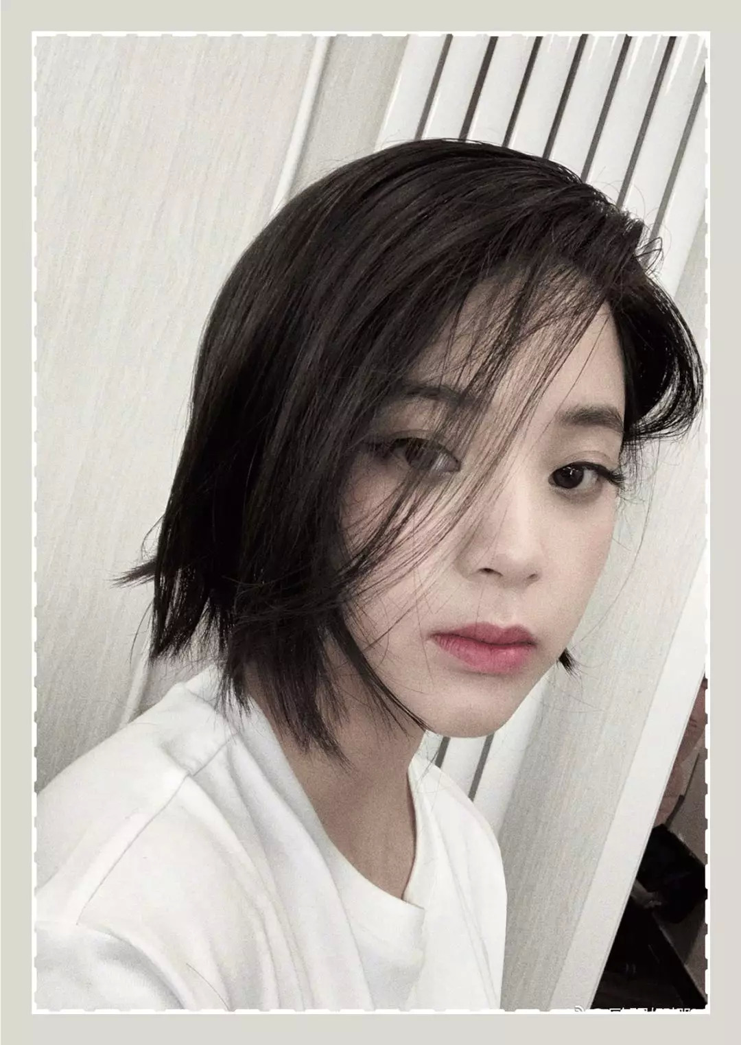 佟丽娅短发时尚感_欧阳娜娜短发造型_女明星个性短发图片大全