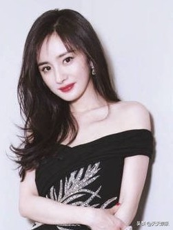 封杀潮下杨幂为何稳如泰山？三次取舍+零黑料，清流藏智慧？