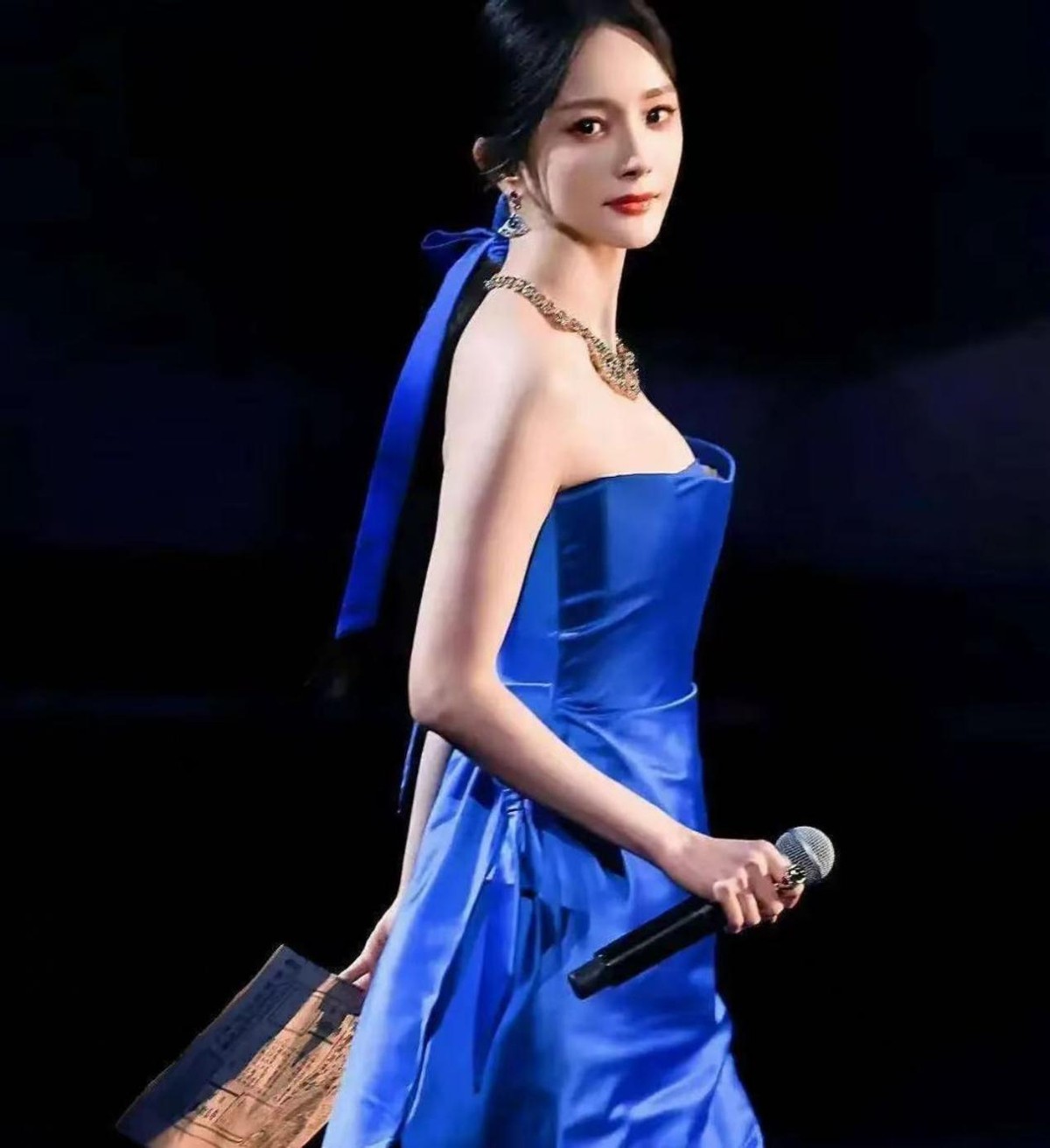 杨幂演技提升_娱乐圈小说有杨幂_杨幂参演张艺谋电影