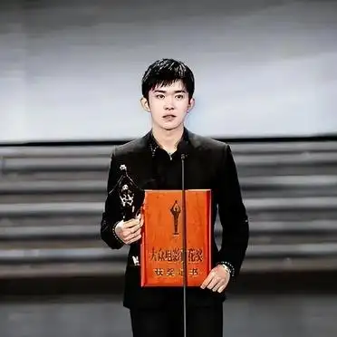 2023年热搜艺人榜单揭晓，王一博居首