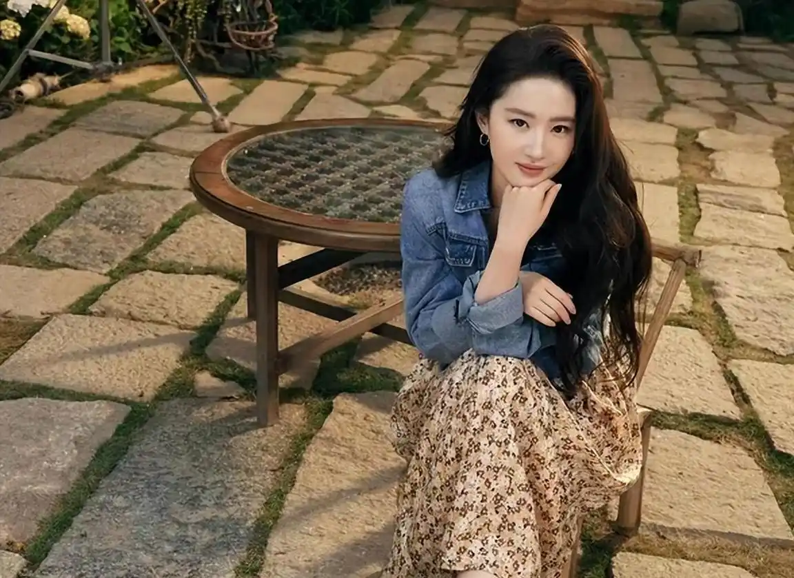 天生富贵相女星_旺夫面相的女明星_景甜郭晶晶刘亦菲朱珠许晴陈红